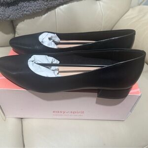 Easy Spirit Women's Black Flats